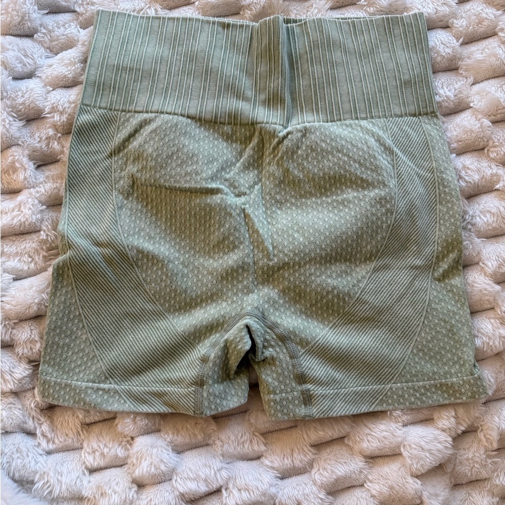 Seamless scrunch butt High-Waist Green Women’s Shorts